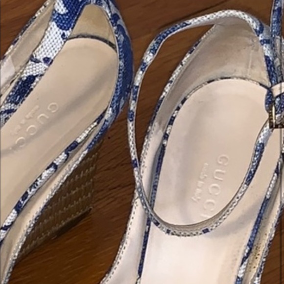 GUCCI WEDGE SANDALS. Size 7 - Picture 3 of 8